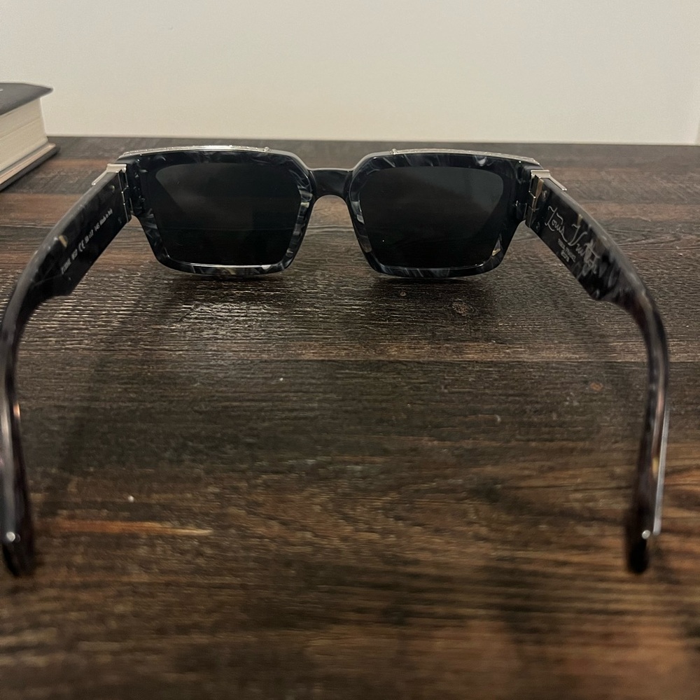 1.1 Millionaire Loui Vuitton Sunglasses - Picture 4 of 5